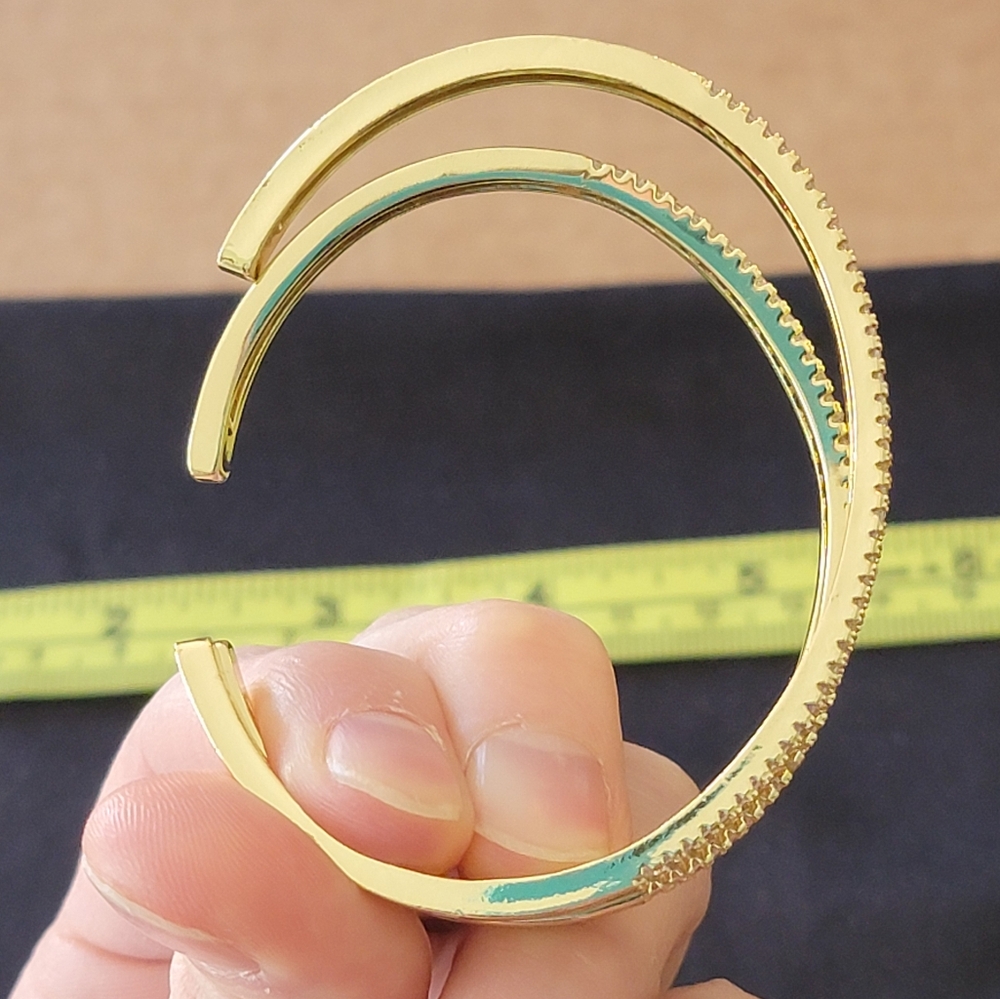 Bangle bracelet - Picture 10 of 10